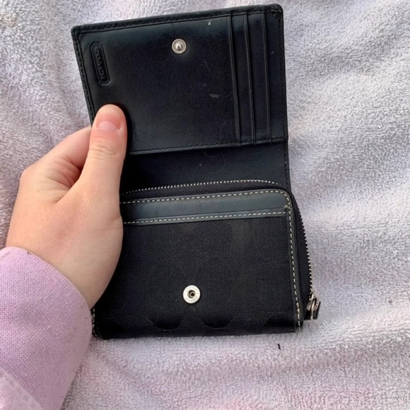 Coach Wallet - Picture 2 of 7